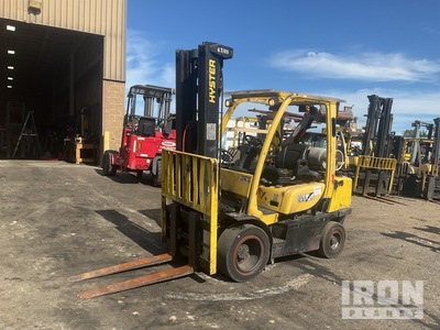 2018 Hyster H60FT 5650 lb Pneumatic Tire Forklift