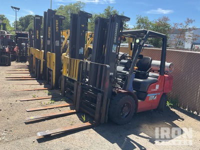 2018 Unicarriers MUG1F2A30LV 5200 lb Pneumatic Tire Forklift