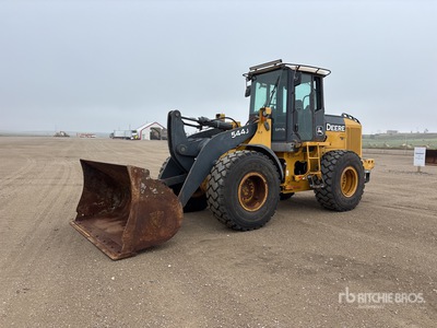 2005 John Deere 544J جرافة