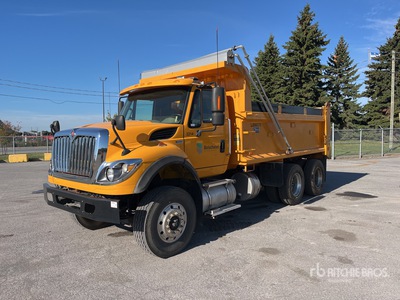 2015 International 7400 6x4 T/A Camión dumper