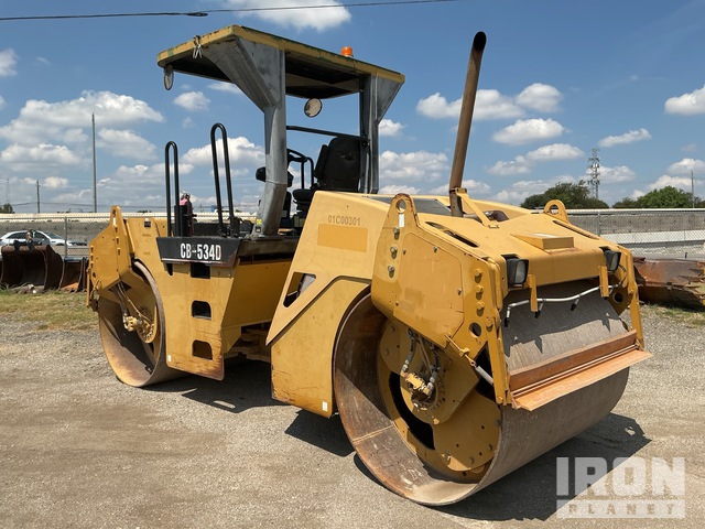 COMPACTADOR 2004 CATERPILLAR CB534D