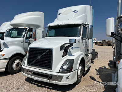 2017 Volvo VNL CNG 6x4 T/A Day Cab Truck Tractor (Inoperable)
