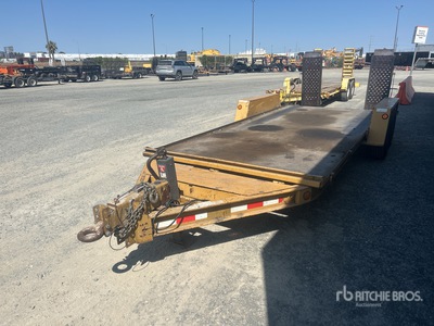 2005 Towmaster T-12DDB 20 ft T/A Remorque pour équipement