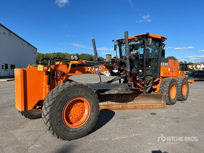 2007 John Deere 772D ممهدات الأرض الآلية