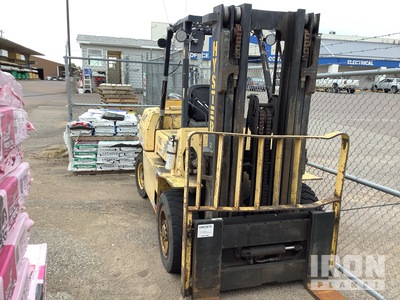 Hyster H80XL 7500 lb Pneumatic Tire Forklift (Inoperable)