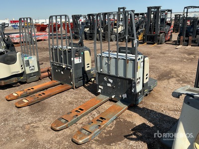 2022 Crown PE4500 Pallet Jack