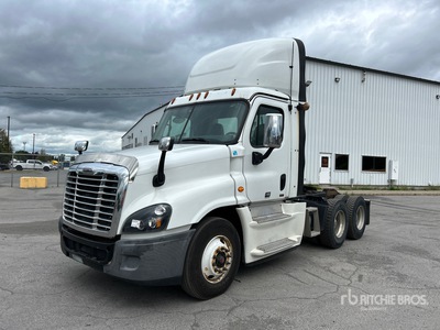2015 Freightliner Cascadia 125 6x4 T/A Day Cab Truck Tractor