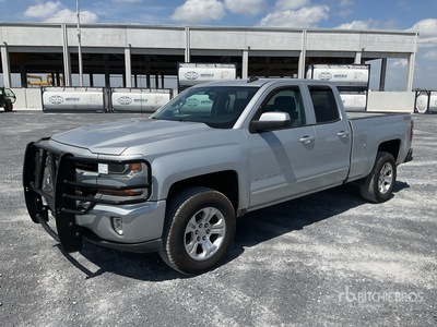 2018 Chevrolet Silverado 1500 LT 4x4 Crew Cab Camioneta / Pickup