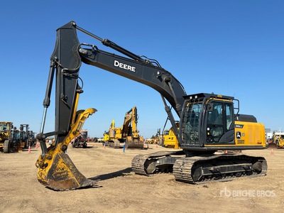2022 John Deere 210GLC Tracked Excavator