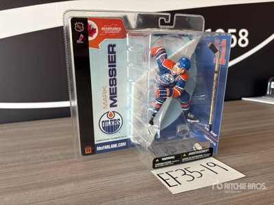 Mark Messier Figurine (Unused)