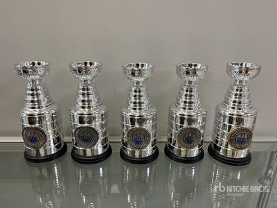 1984, 1985, 1987, 1988 & 90 Oilers Stanley Cup Figurines Varios, Articulos y equipos deportivos