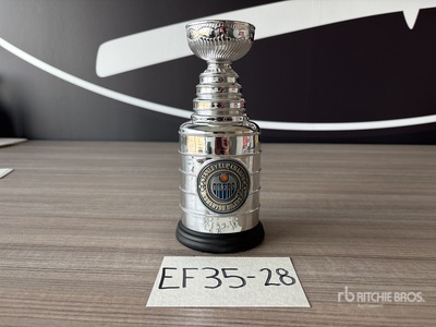 1984 Oilers Stanley Cup Figurine