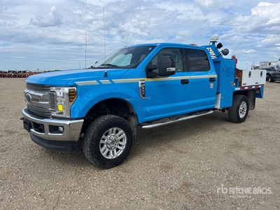 2018 Ford F-350 XLT 4x4 Crew Cab Platte vrachtwagen