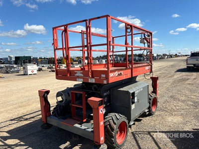 2017 Skyjack SJ6832 RT Dual Fuel Scissor Lift