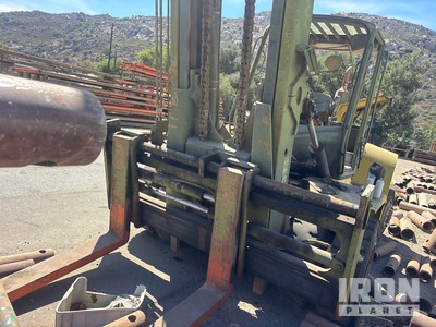 Hyster Pneumatic Tire Forklift (Inoperable)