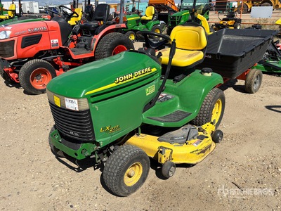 John Deere LX277 Ride-On Lawn Mower
