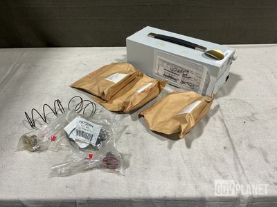 (21) Parts Kits, (31) Fixed Resistors & (1) Power Supply