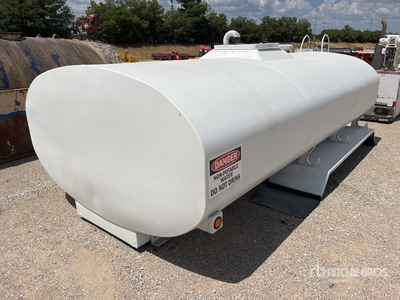 3000 Gal Water Truck Body Varios implementos camion