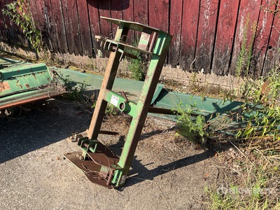 John Deere Hay Spear Attrezzatura per rotopresse e fienagione