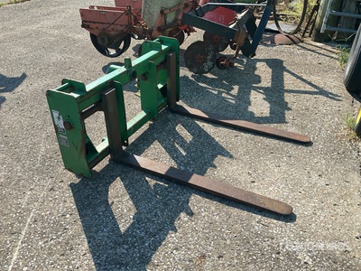 John Deere Tractor Pallet Forks