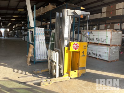 Yale NR040AEN 4000 lb Cushion Tire رافعة شوكية