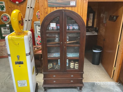 Antique hutch Antiguedades