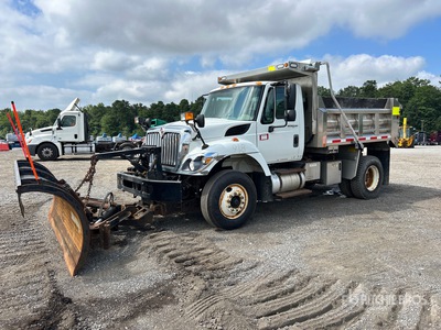 2013 International 7400 SFA 4x2 Snow Plow Truck