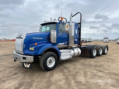 Western Star 4900SB 8X6 Sleeper Truck Tractor
