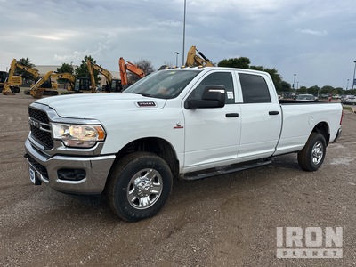 2023 Ram 3500 Tradesman 4x4 Crew Cab Pickup