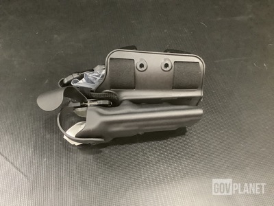 (40) Pistol Holsters