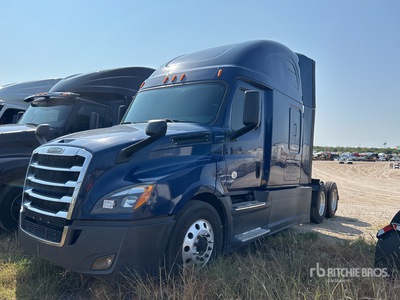 2019 Freightliner Cascadia 126 6x4 T/A Sleeper Truck Tractor