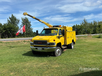 2005 GMC C5500 Service Truck