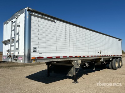 2010 Wilson 38 ft T/A Grain Trailer