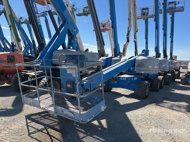 2016 Genie S40 4WD Diesel Telescopic Boom Lift | Ritchie Bros. Auctioneers