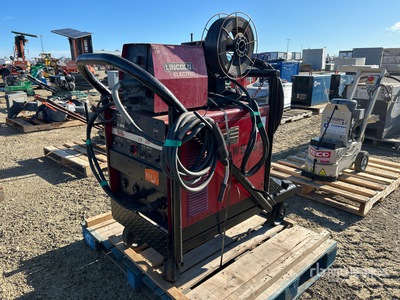 2001 Lincoln CV300 Electric Welder