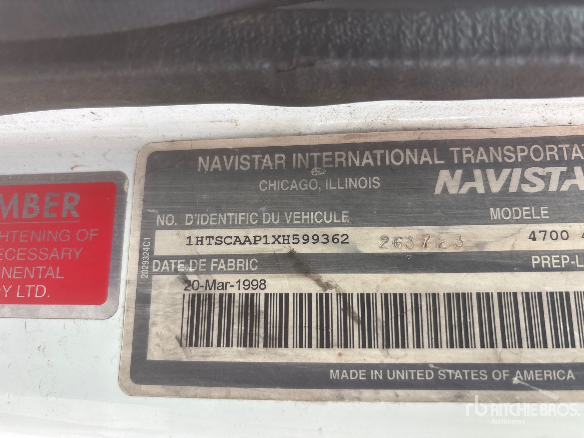 1999 International 4700 4x2 Van Truck (Inoperable)