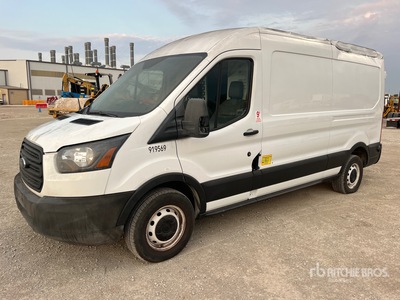 2019 Ford Transit 150 Kastenwagen