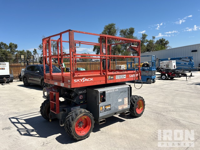 ELEVADOR TIJERA 2016 SKYJACK SJ6826RT