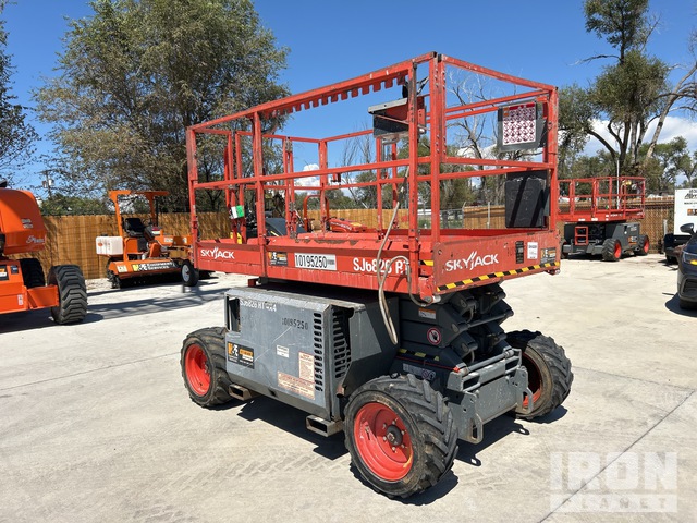 ELEVADOR TIJERA 2016 SKYJACK SJ6826RT