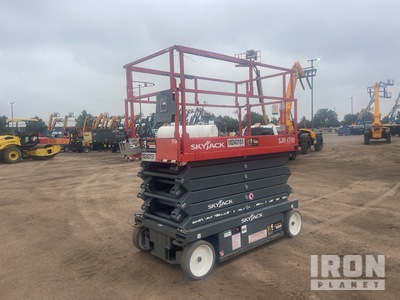2018 Skyjack SJIII 4740 Electric Scissor Lift