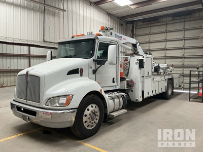 Stellar TM4110 9000 lb Articulated Boom on 2016 Kenworth T370 Tire Service Truck