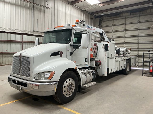 Stellar TM4110 9000 lb Articulated Boom on 2016 Kenworth T370 Tire Service Truck