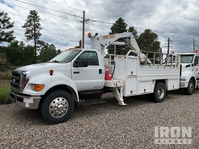 2006 Ford F-750 XLT 4x2 Tire Service Truck