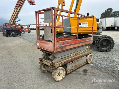 2006 Skyjack SJ3220 Electric Elevador de tijera (Inoperable)