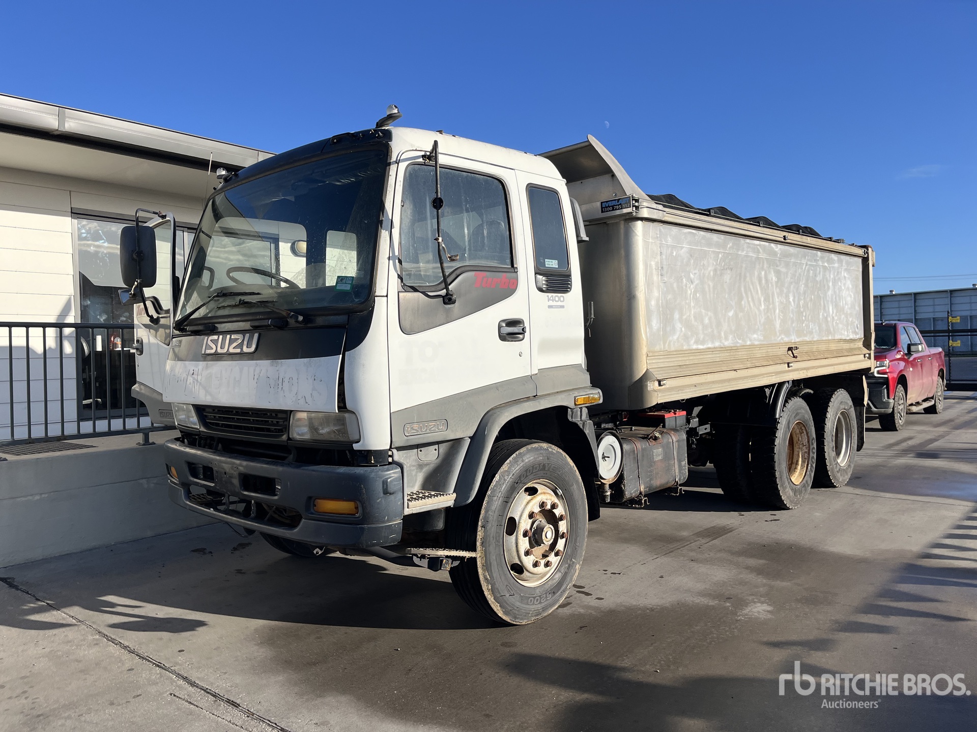 1996 Isuzu FVZ1400A 6x4 を見 Dump Truck