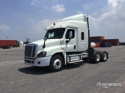 2016 Freightliner Cascadia 125 6x4 Tractocamion con Dormitorio / T/A Sleeper Truck Tractor
