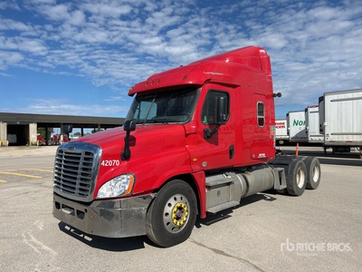 2014 Freightliner Cascadia 113 6x4 T/A Sleeper Truck Tractor
