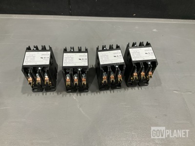 (19) Carrier HN53HF122 Magnetic Contactors