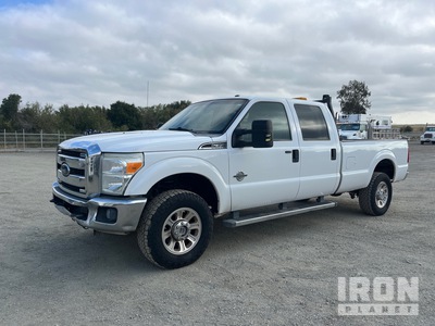 2015 Ford F-350 XLT 4x4 Crew Cab Pickup