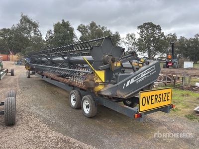 2016 Massey Ferguson 5300 Dyna Swath Draper Windrower Header